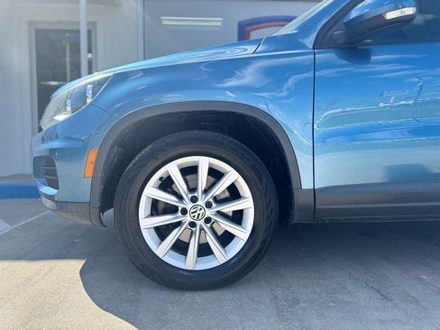 Used 2017 Volkswagen Tiguan Limited w/ Premium Package image 11