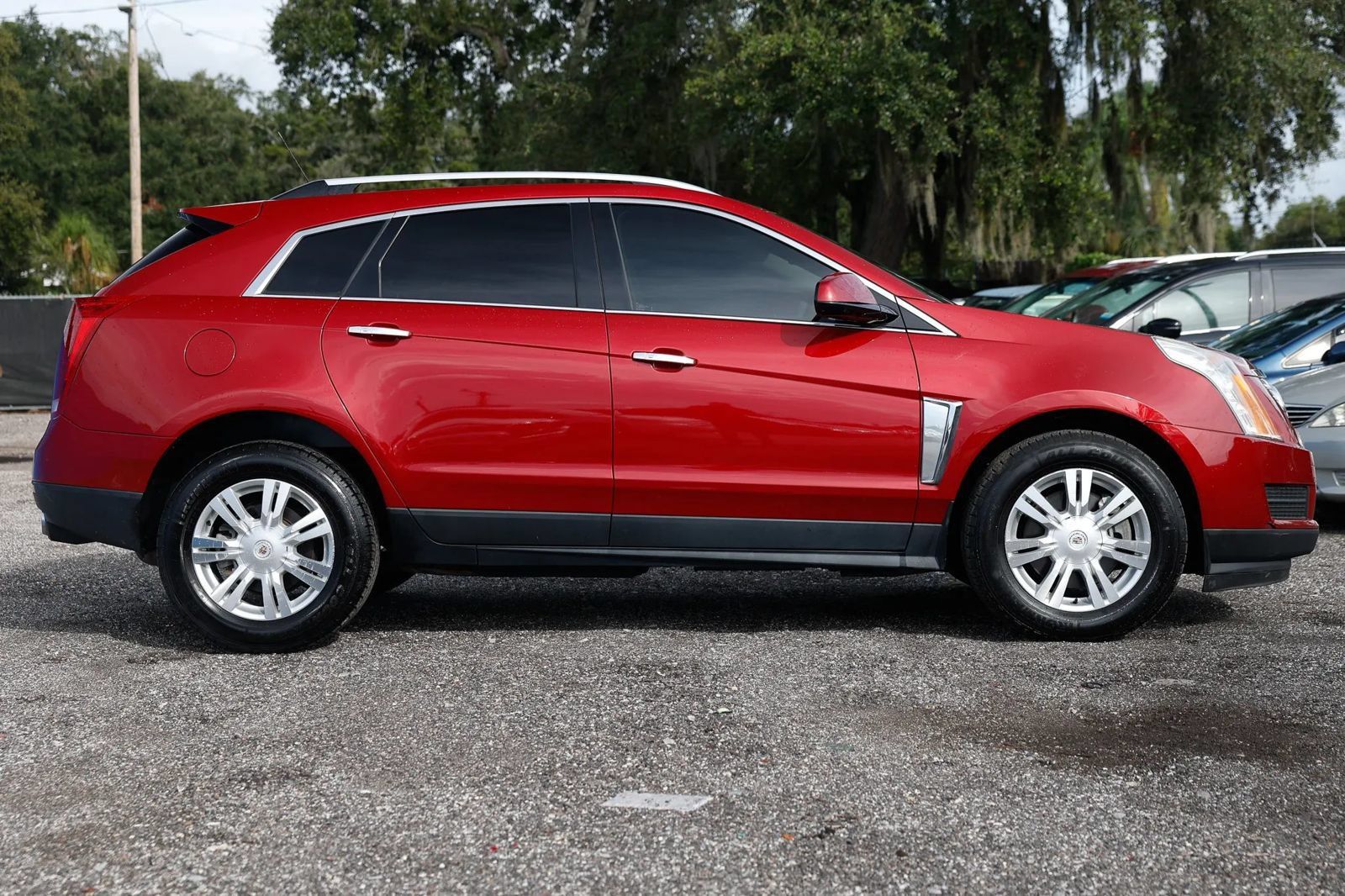Used 2016 Cadillac SRX Luxury w/ Driver Awareness Package FWD image 8