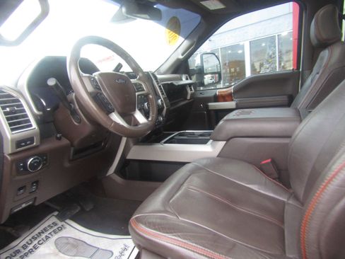 Used 2017 Ford F250 King Ranch w/ King Ranch Ultimate Package image 10