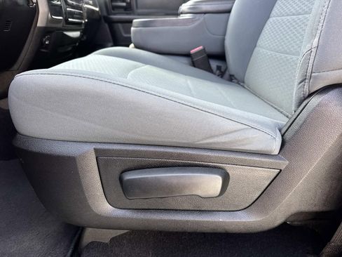 Used 2019 RAM 1500 Express w/ Express Value Package RWD image 16