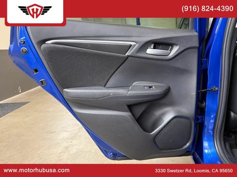 Used 2015 Honda Fit EX image 43