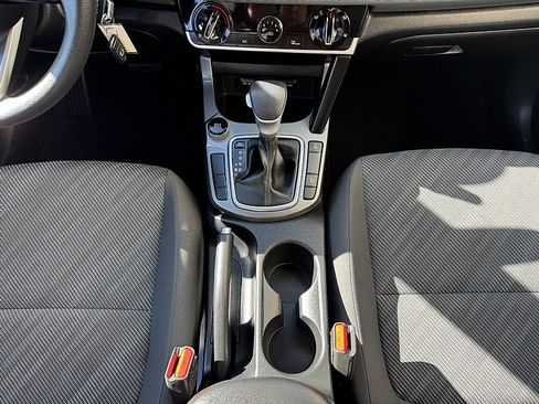 Used 2023 Kia Seltos LX AWD/4WD image 15