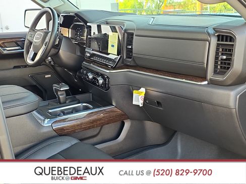 Used 2025 GMC Sierra 1500 Elevation w/ Elevation Premium Package AWD/4WD image 32
