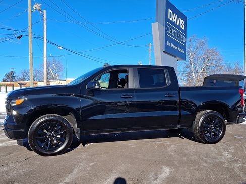 Used 2024 Chevrolet Silverado 1500 Custom image 7