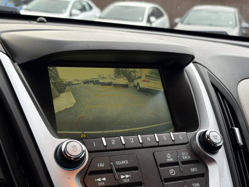 Used 2017 Chevrolet Equinox LS image 40