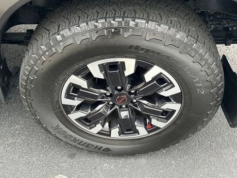 Used 2024 Nissan Frontier Pro-X image 24