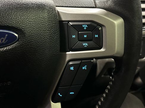 Used 2017 Ford F450 Lariat w/ Lariat Ultimate Package AWD/4WD image 31