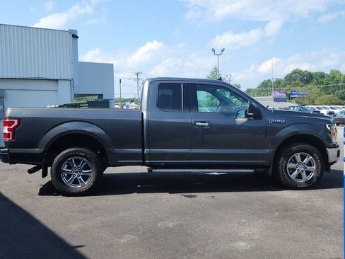 Used 2019 Ford F150 XLT w/ Equipment Group 302A Luxury AWD/4WD image 6