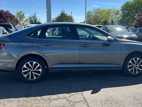 Used 2025 Volkswagen Jetta S image 4