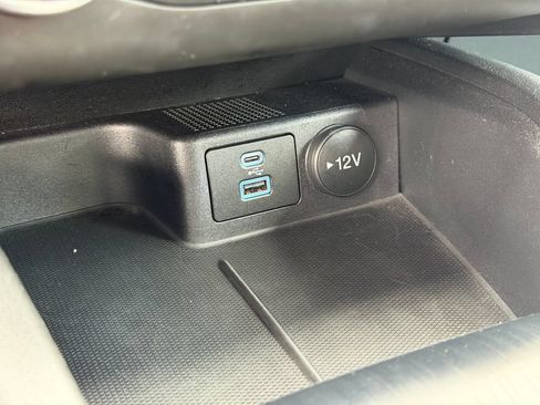 Used 2023 Ford Escape ST-Line Select AWD/4WD image 31