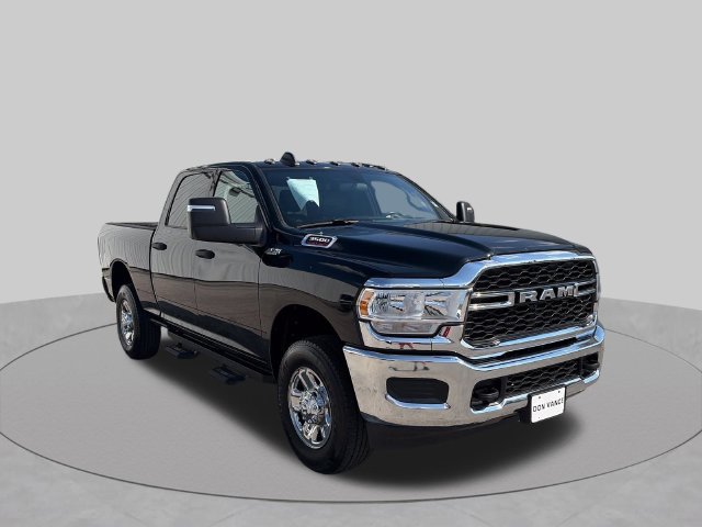 Used 2024 RAM 3500 Tradesman w/ Chrome Appearance Group AWD/4WD image 7