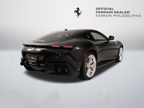 Certified 2022 Ferrari Roma RWD image 7