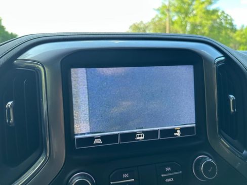 Used 2021 Chevrolet Silverado 1500 LT Trail Boss w/ Convenience Package II image 42