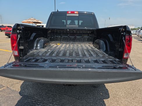 Used 2023 RAM 1500 Classic SLT w/ Trailer & Traction Group AWD/4WD image 9