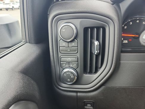 New 2026 GMC Sierra 2500 Pro w/ Convenience Package image 16