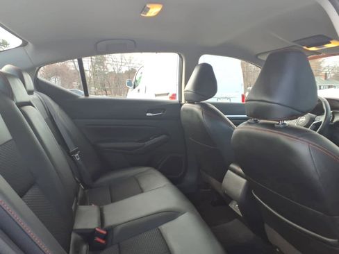 Used 2024 Nissan Altima 2.5 SR image 22