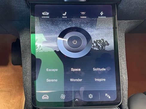 Used 2024 Lucid Air Touring image 37