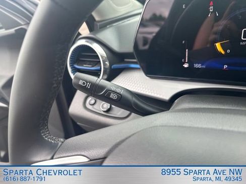 Used 2024 Chevrolet Trax LT w/ Driver Confidence Package FWD image 16