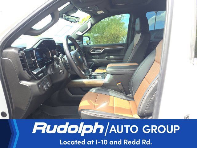 Used 2025 Chevrolet Silverado 1500 High Country AWD/4WD image 9