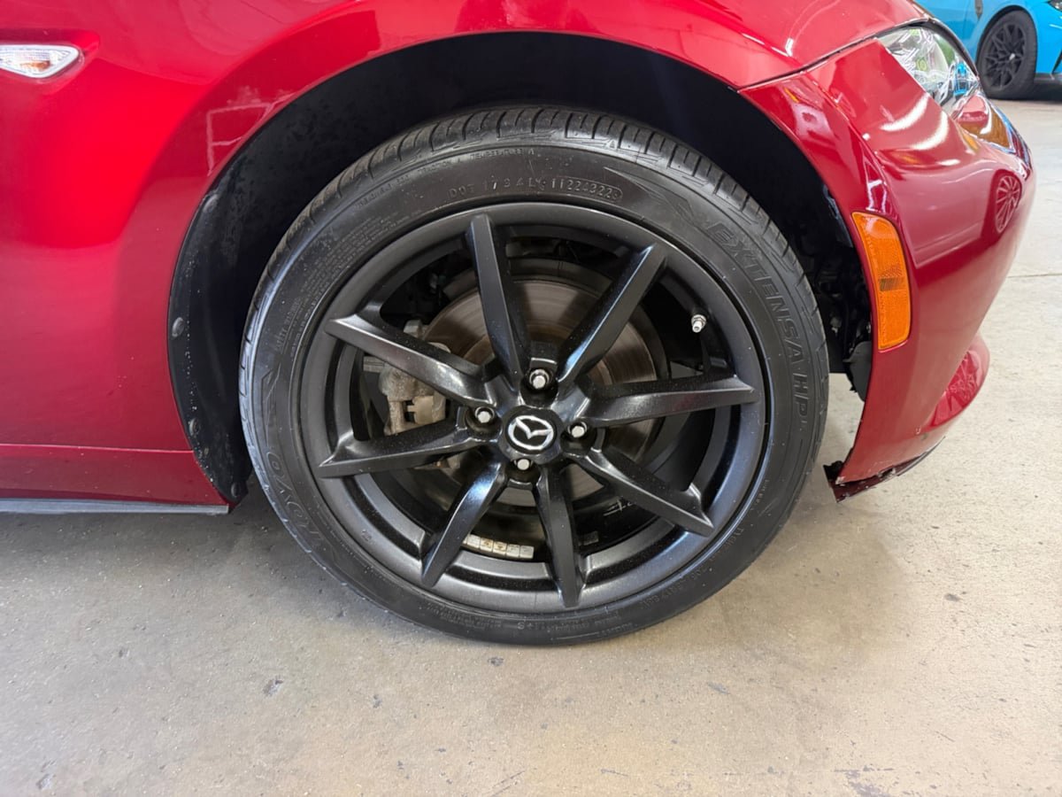 Used 2019 MAZDA MX-5 Miata RF Club RWD image 22