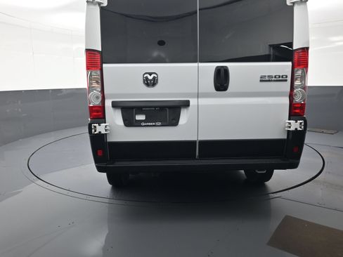 Used 2025 RAM ProMaster 2500 w/ U-Haul Equipment Group FWD image 4