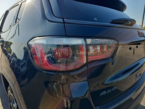 Used 2019 Jeep Compass Trailhawk w/ Leather Interior Group AWD/4WD image 36