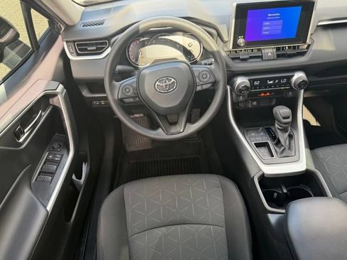 Used 2023 Toyota RAV4 XLE w/ Convenience Package FWD image 15