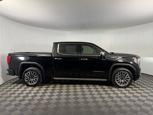 Used 2023 GMC Sierra 1500 Denali Ultimate AWD/4WD image 7