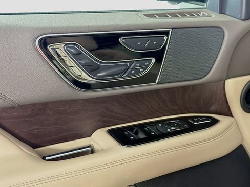 Certified 2023 Lincoln Navigator L Reserve RWD image 21