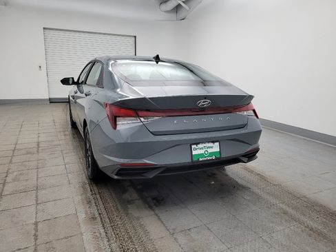 Used 2023 Hyundai Elantra SEL FWD image 6