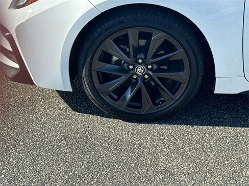 Used 2023 Toyota Corolla SE image 11