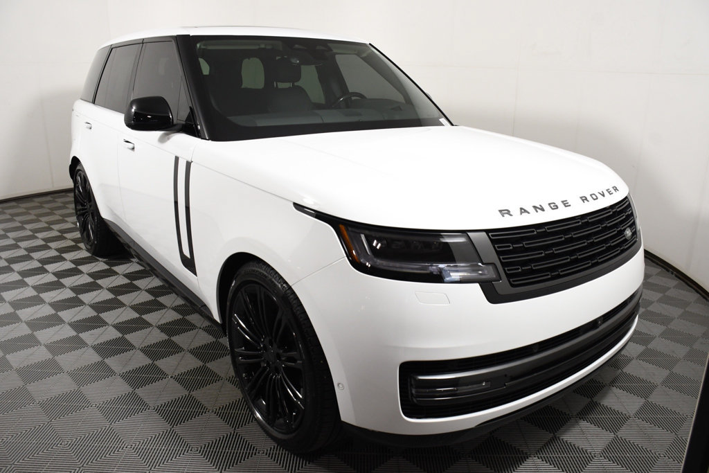 Used 2026 Land Rover Range Rover SE AWD/4WD image 9