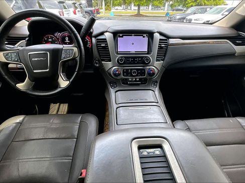 Used 2016 GMC Yukon Denali w/ Open Road Package RWD image 15
