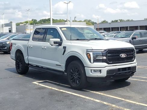 Used 2024 Ford F150 Lariat AWD/4WD image 2