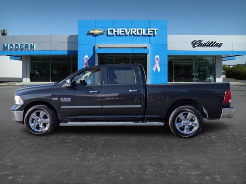 Used 2017 RAM 1500 Big Horn image 2