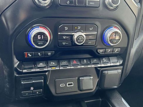 Used 2022 GMC Sierra 1500 AT4 w/ AT4 Premium Package image 26
