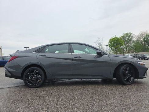 New 2026 Hyundai Elantra SEL Sport Premium FWD image 17
