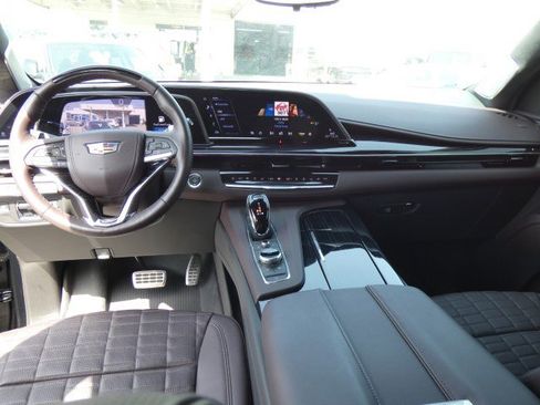 Used 2024 Cadillac Escalade V image 11