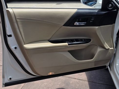 Used 2013 Honda Accord EX-L image 25