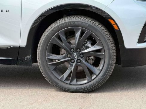 Used 2021 Chevrolet Blazer RS w/ Enhanced Convenience Package FWD image 9