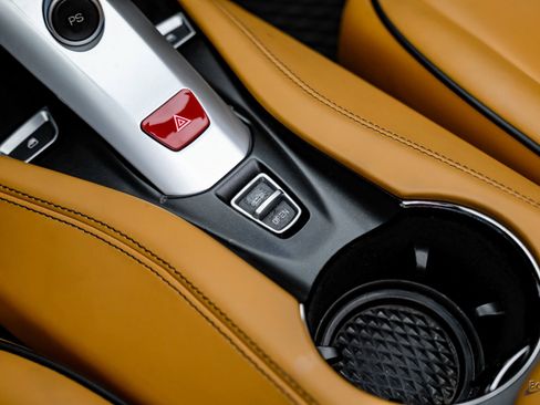 Used 2016 Ferrari California T image 65