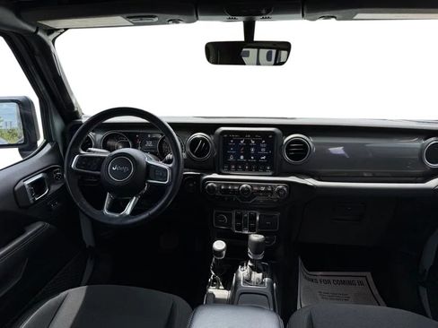 Used 2023 Jeep Wrangler Unlimited Sahara w/ Cold Weather Group AWD/4WD image 29