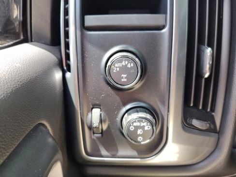 Used 2018 Chevrolet Silverado 1500 LT w/ All Star Edition AWD/4WD image 26