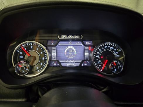 Used 2022 RAM 1500 Laramie AWD/4WD image 26