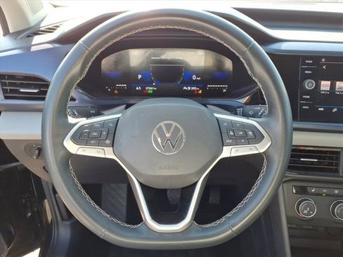 Used 2022 Volkswagen Taos SE image 19