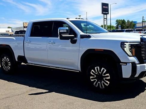 New 2026 GMC Sierra 2500 Denali Ultimate AWD/4WD image 2