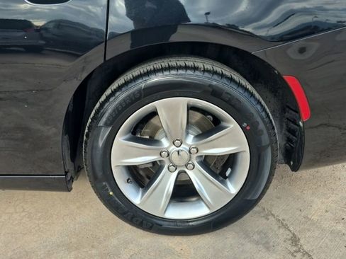 Certified 2018 Dodge Charger SXT Plus image 10