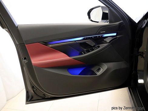 Certified 2026 BMW 540i xDrive image 28