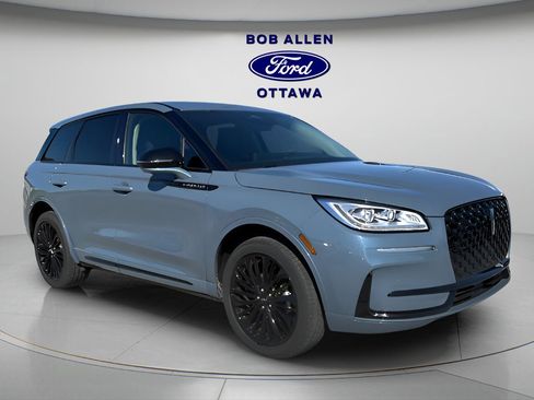 Used 2025 Lincoln Corsair Reserve w/ Jet Appearance Package AWD/4WD image 24