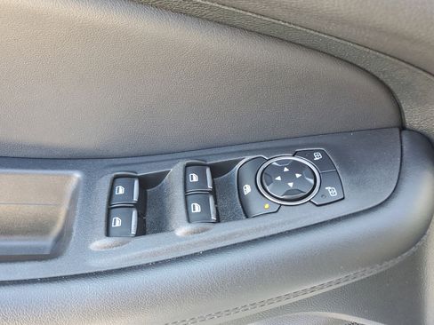 Certified 2024 Ford Edge SE w/ Black Appearance Package image 26